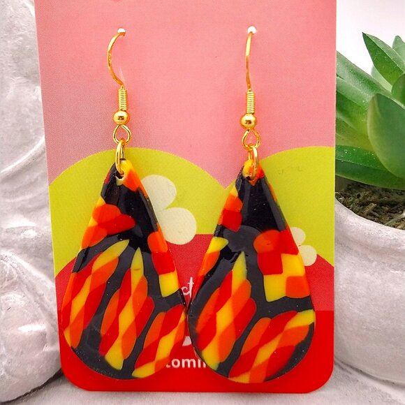 Handmade black, yellow, red and orange polymer clay earrings. Boucles d'oreilles - Picture 6 of 6